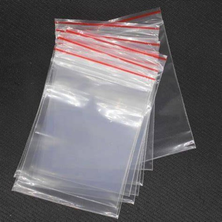 Are Ziploc bags safe for jewelry?
