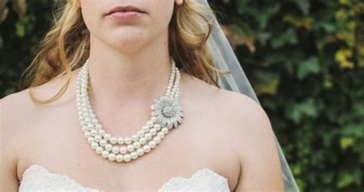 Can pearls be worn at a wedding?