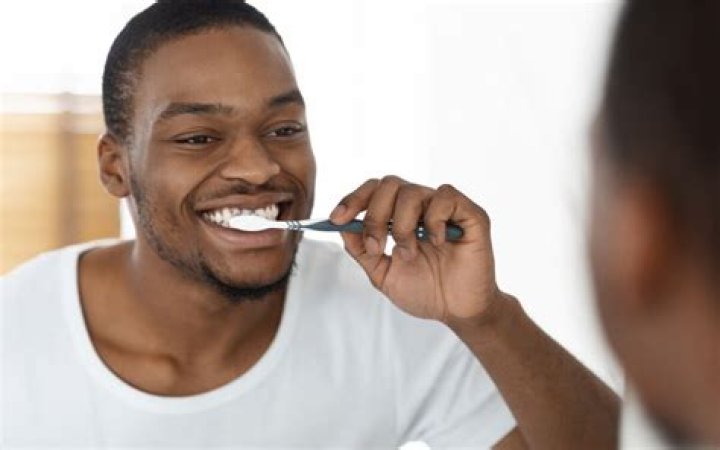 Do you live longer if you brush your teeth?