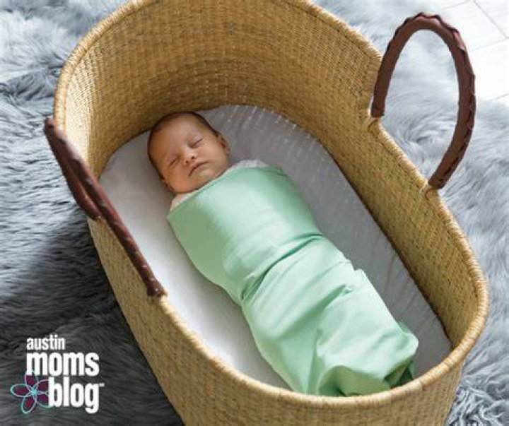Does swaddling make gas worse?