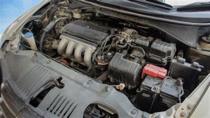 How long does it take for a car engine to dry out?