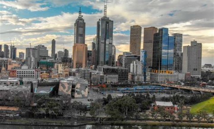 Is Melbourne more beautiful than Sydney?